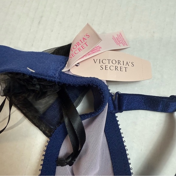 Victoria’s Secret Push up/Pigeonnant Elegant Lace Bra in Navy Blue Size 34DD - Picture 5 of 9